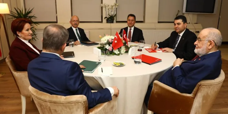 Altı muhalefet partisi üçüncü kez buluştu