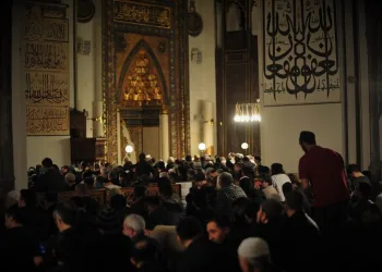 Ulu Cami’de 2 yıl aradan sonra ilk teravih