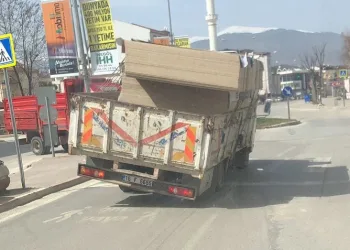 Bursa’da tehlikeli yolculuk! Sürücü aldırış etmedi