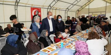 Mudanyalılar iftar sofrasında buluştu