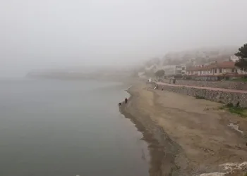 Bursa’da deniz kıyılarında sis etkili oldu