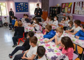 Nilüfer zabıtasından çocuklara çevre eğitimi