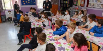 Nilüfer zabıtasından çocuklara çevre eğitimi