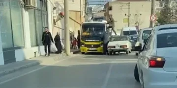 Bursa’da görülmemiş öfke! Otobüs şoförünü tekmeledi