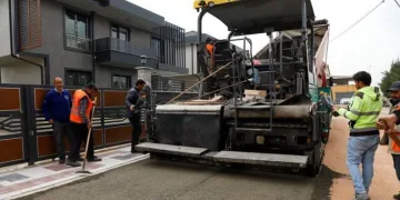 İnegöl’de beton yol ve tretuvar çalışmaları başladı