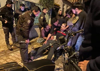 Bursa’da kavga ettiği kişiyi bıçakladı