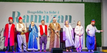 Bursa’da Ramazan geceleri tiyatroyla renklendi