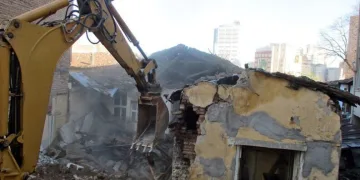 Osmangazi metruk binalardan temizleniyor
