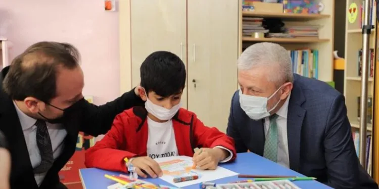 Tedavi gören çocuklar eğitimden geri kalmayacak