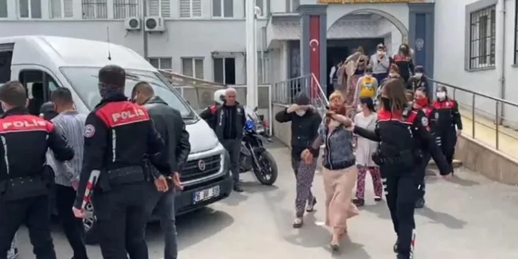 Bursa’da kadın hırsızlık şebekesi çökertildi