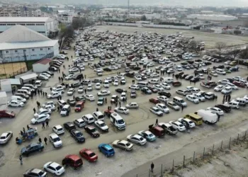 Bursa’da ikinci el otomobil pazarında hareketlilik başladı