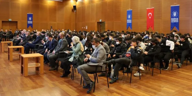 Bursa’da turizmin geleceği gençlere anlatıldı
