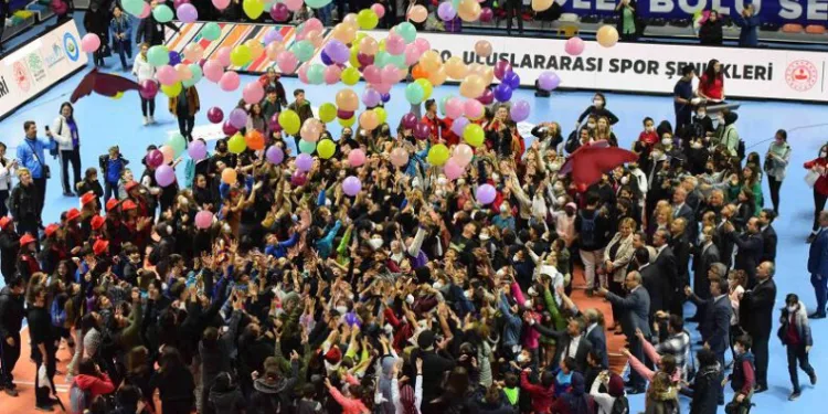 Bursa Nilüfer’de spor şöleni başladı