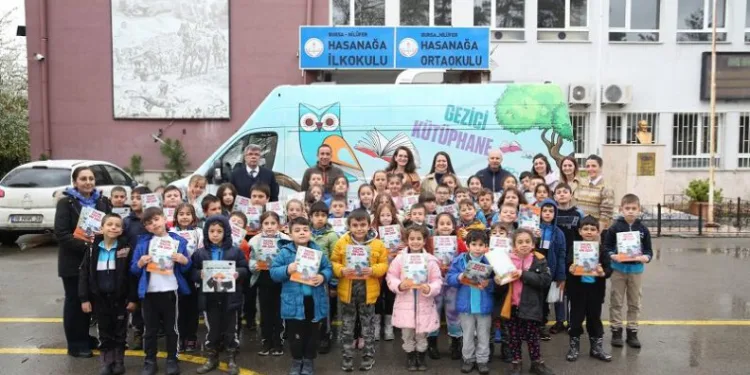 Nilüfer’de çocuklara kitap söyleşileri kırsal mahallelerde