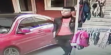 Bursa’da hırsızlık yaparken suçüstü yakalandı