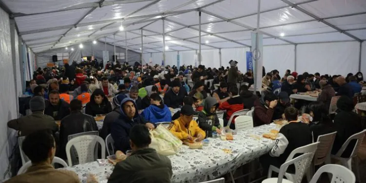 Yıldırım Belediyesi’nden sokak iftarı