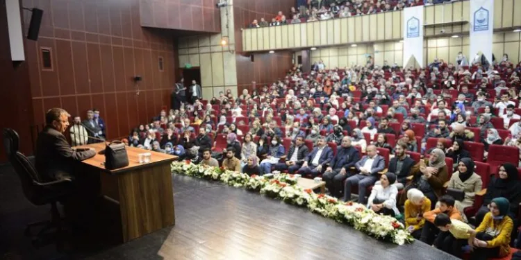 Yıldırım’da Hayati İnanç söyleşisine yoğun ilgi