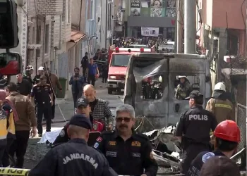 Bursa’da tek motorlu evlerin arasına düştü: 2 ölü