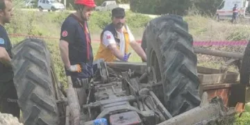 Traktörün altında kalarak hayatını kaybetti