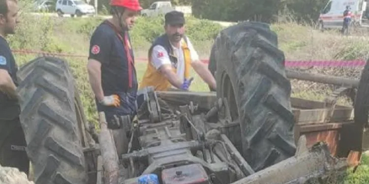 Traktörün altında kalarak hayatını kaybetti
