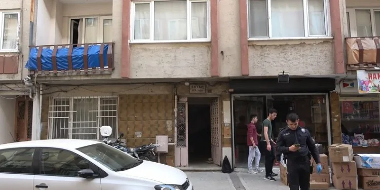 Merdivenlerden düşen yaşlı kadın hayatını kaybetti