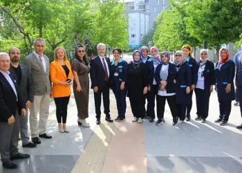 Nilüfer ailesi son mesai gününde bayramlaştı