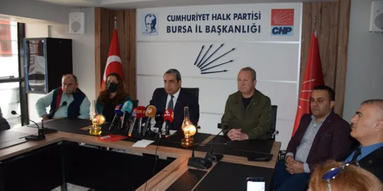 CHP Bursa il binasının elektriği kesildi