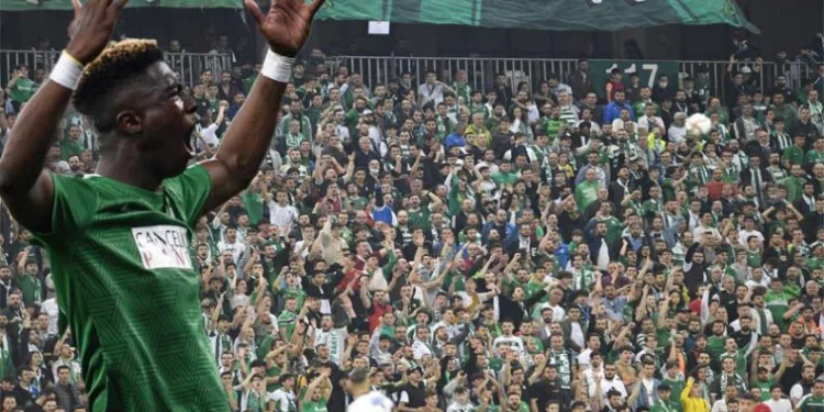 Joao Pedro maçın atmosferinden çıkamıyor
