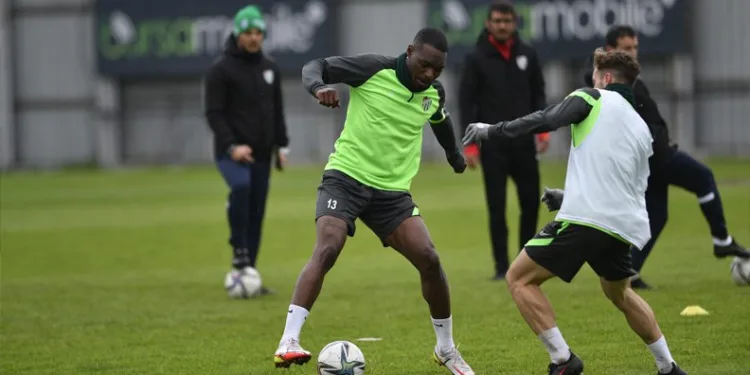 Affedilen Thievy Bifouma’dan açıklama