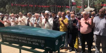 Genç pilotun cenazesi Mersin’de toprağa verildi