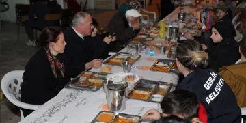 Gemlik’e Ramazan bereket ve neşesiyle geldi