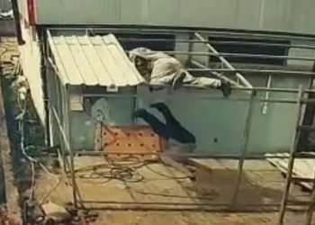 Bursa’da inşaat ustası 4 metre yükseklikten düştü