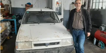 Çaldıkları araç çamura saplanınca kaçtılar