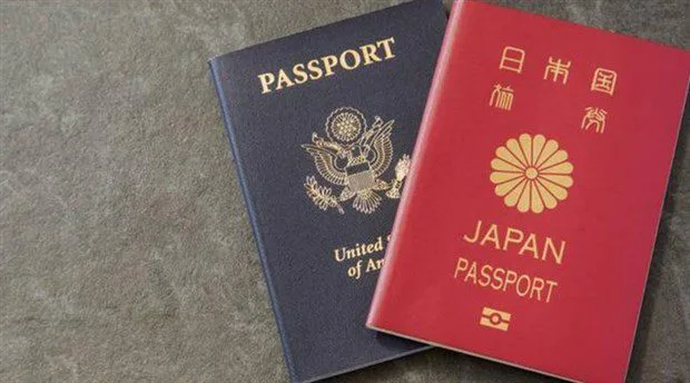 Ölen annesinin pasaportuyla İngiltere’ye gitti