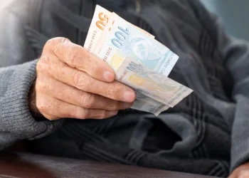 Döviz kurunda günün ilk rakamları