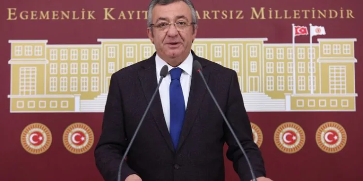 CHP seçim kanununu Anayasa Mahkemesi’ne götürecek