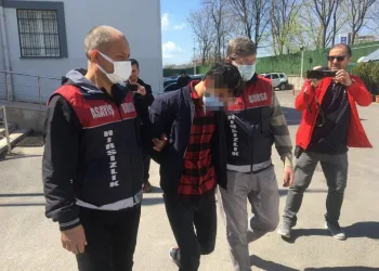 Bursa’da para dolu çantayı çaldı ‘şeytana uydum’ dedi