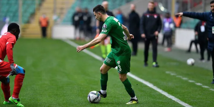 Bursaspor Onur Atasayar’ın sağlık durumu hakkında açıklama yaptı