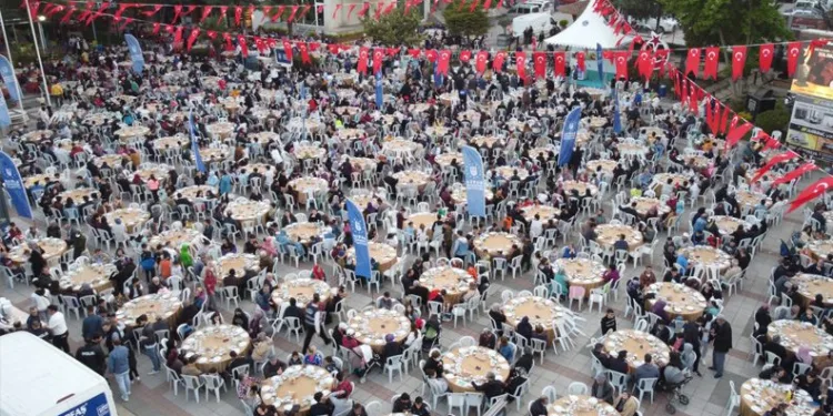 Orhangazi ve Yıldırım’da eş zamanlı iftar