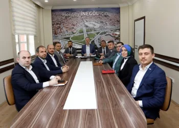 Bursa İnegöl Belediyesi bayrama hazır