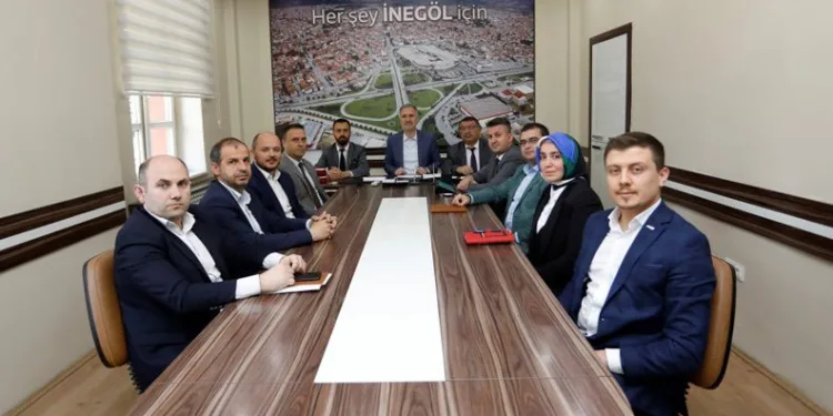 Bursa İnegöl Belediyesi bayrama hazır