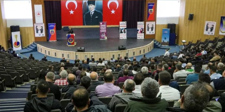 Bursa’da jandarmadan güvenlik görevlilerine eğitim