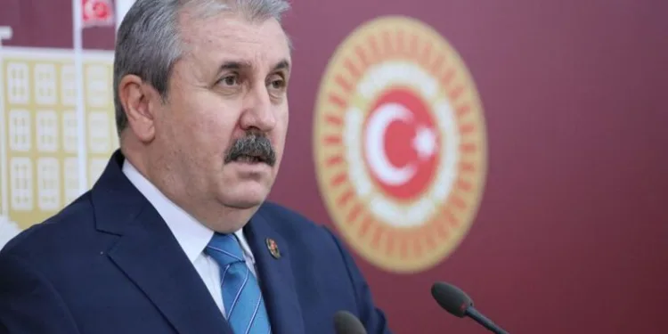 “Asgari ücret 6 ayda bir belirlenmeli”