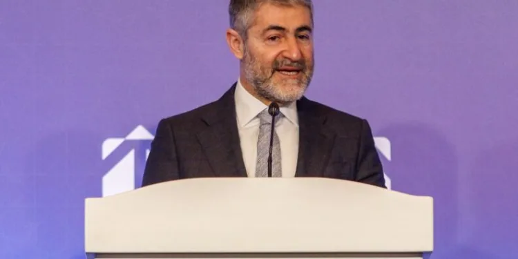 Bakan Nebati: Kur kontrol atlında, TL’ye güvenin