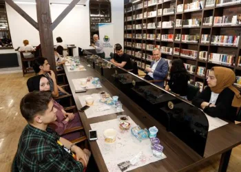 Nöbetçi kitaphanelerde iftar sofrası kuruldu