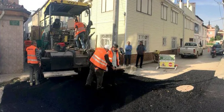 Osmangazi’de yollara yazlık bakım