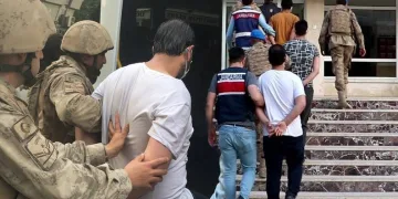 Bombalı saldırı hazırlığındaki 6 terörist yakalandı