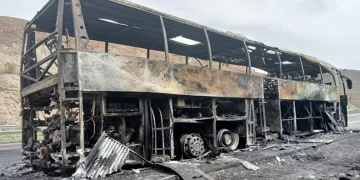 40 yolcu ölümden döndü! Otobüs küle döndü