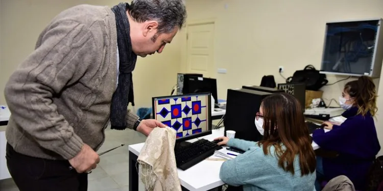 Bursa’da kursiyerler tekstil sektörüne hazırlanıyor