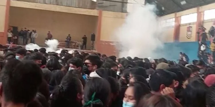 Bolivya’da üniversitede izdiham: 4 ölü, 70 yaralı